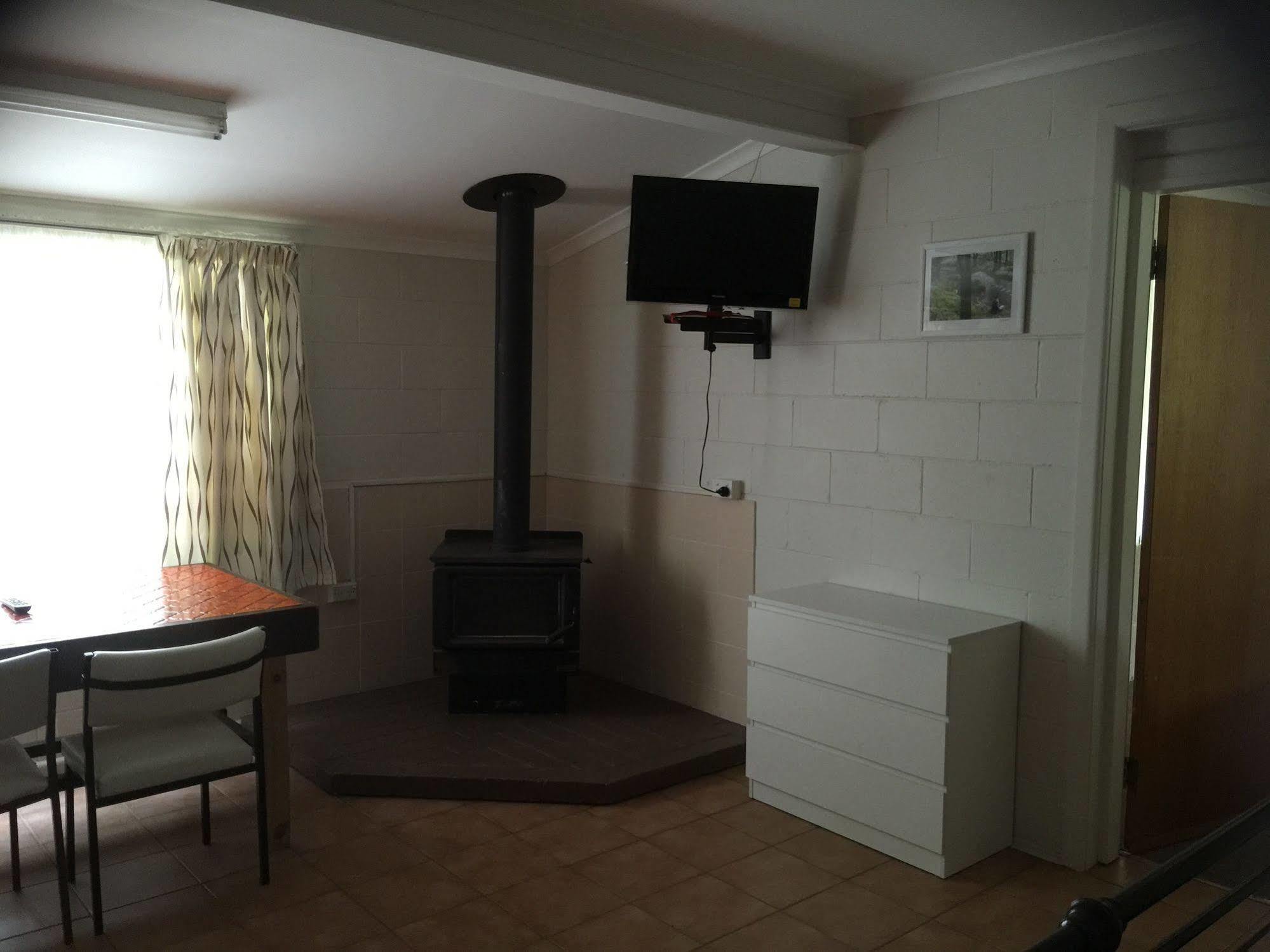 Warrumbungles Mountain Motel Coonabarabran Bagian luar foto