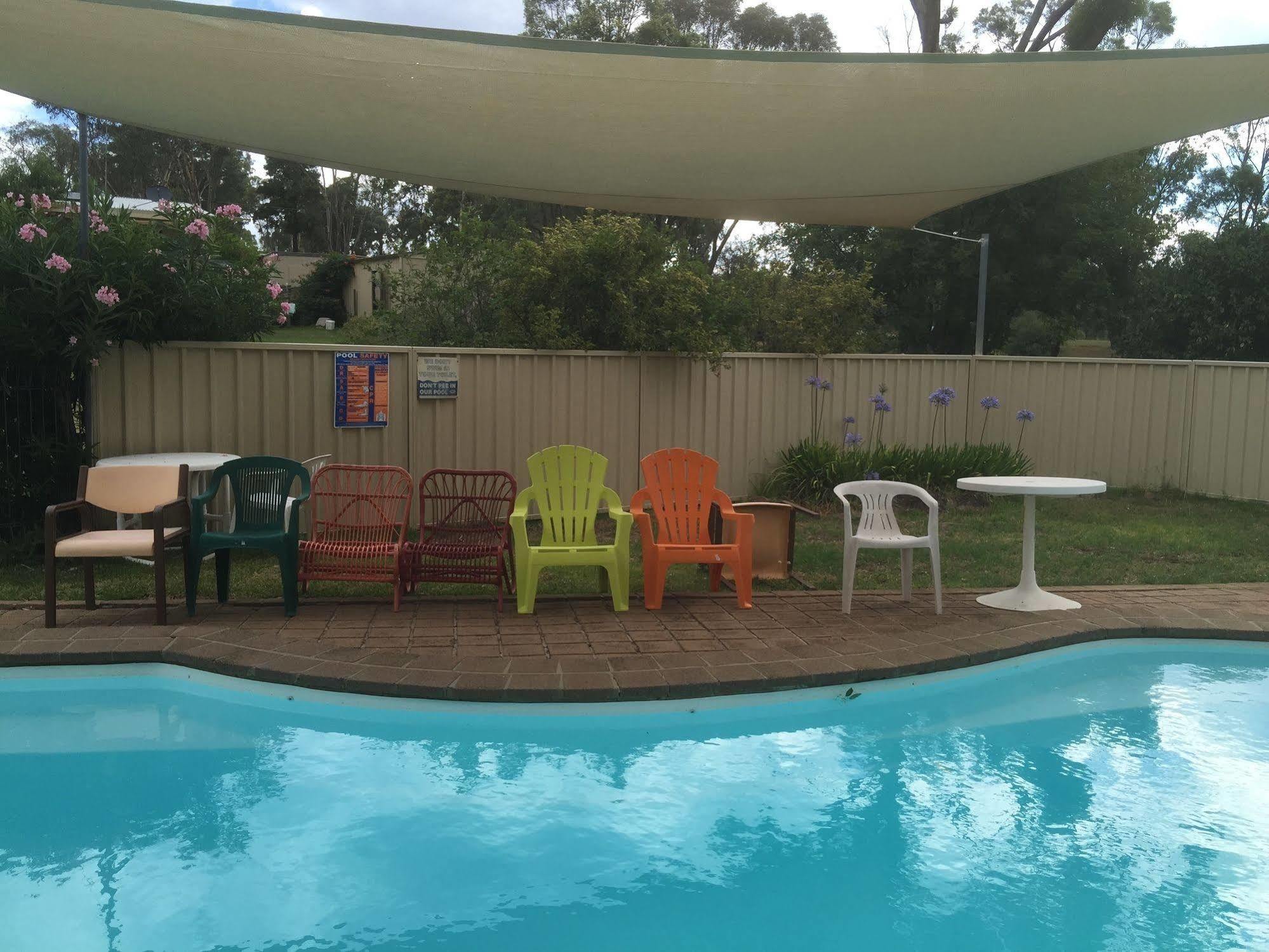 Warrumbungles Mountain Motel Coonabarabran Bagian luar foto
